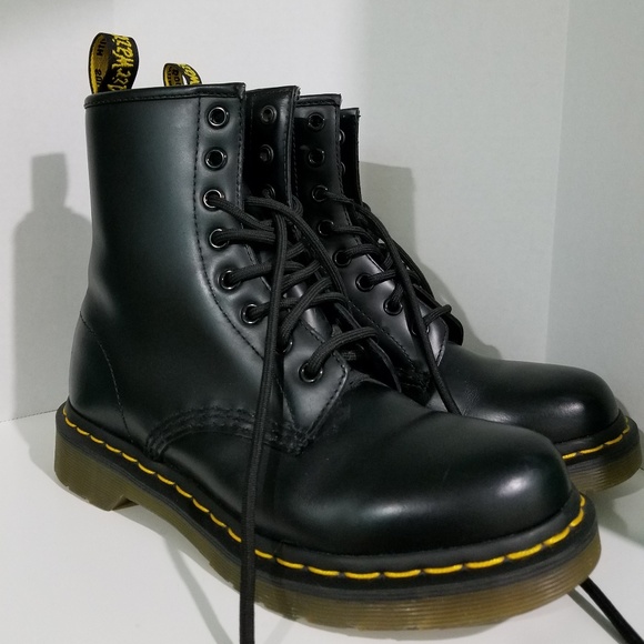 black doc martens size 7